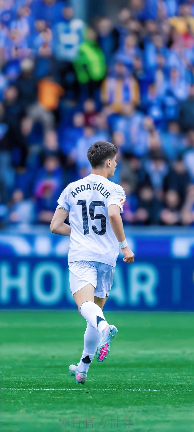 队报:姆巴佩西甲首秀表现平平 他仍需适应中路位置 队报:姆巴佩西甲首秀表现平平 他仍需适应中路位置